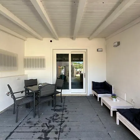 - Loft Con Giardino A 150 Mt Dal Mare 아파트